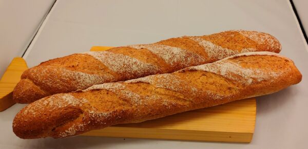 Stokbrood tarwe om door de klant af te bakken