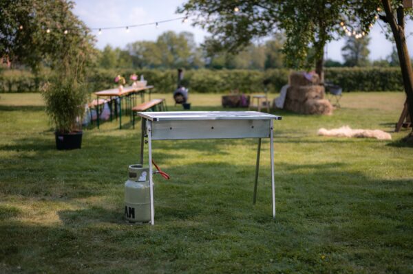 Barbecue met gas en schoonmaak